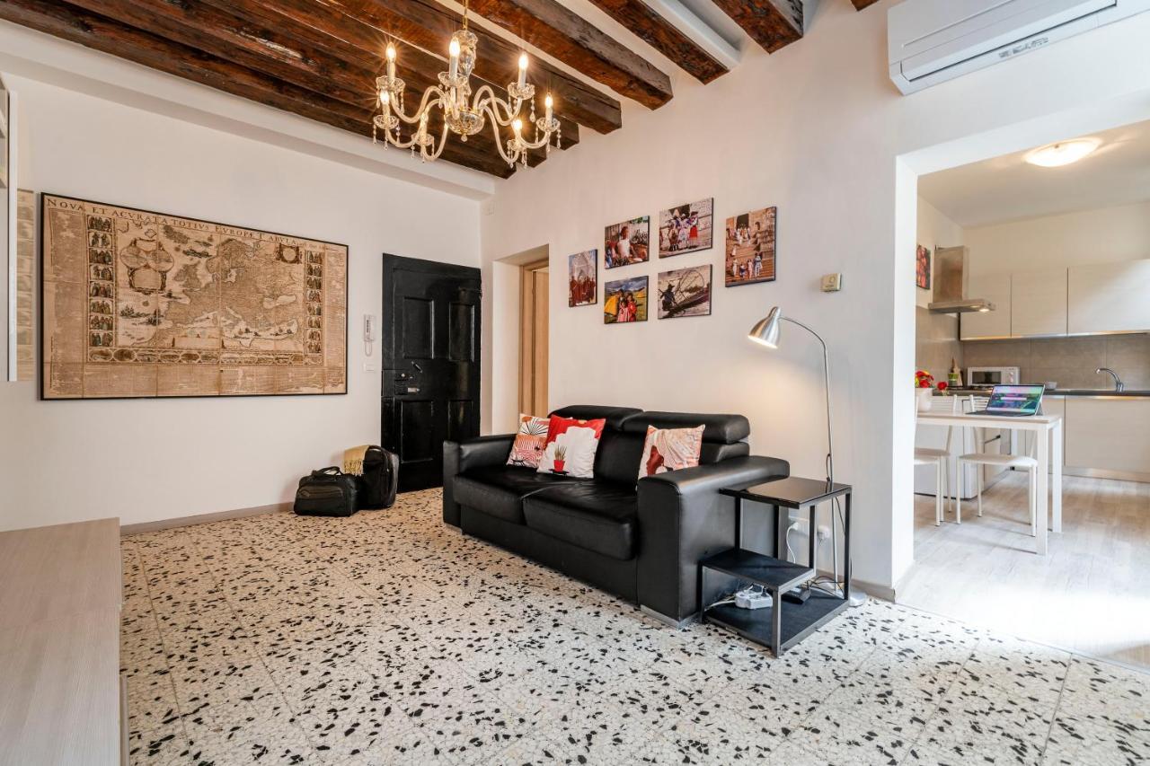 Ponte Squero Flat M0270423226 Appartement *